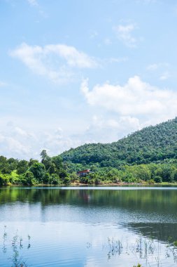 Tayland Cherntawan Uluslararası Meditasyon Merkezi 'nden Dağ Manzarası.