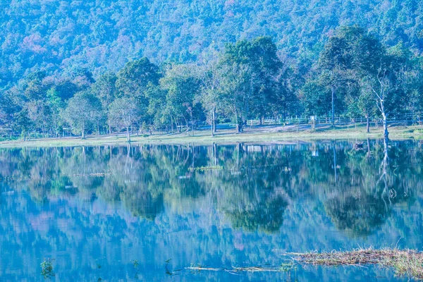 泰国清迈怀元涛湖景景观图 — 图库照片