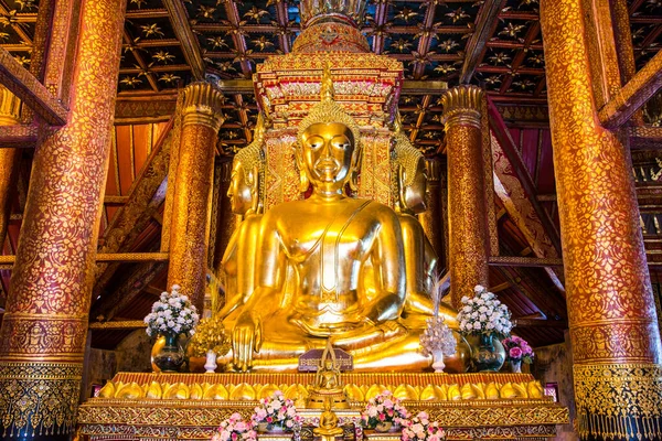 泰国丰民寺美丽的佛塔雕像 — 图库照片
