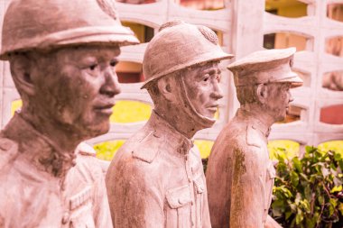 Tayland 'daki eski asker heykeli..