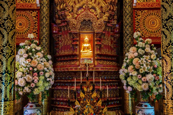 タイのチェンマイ県のプラ — ストック写真