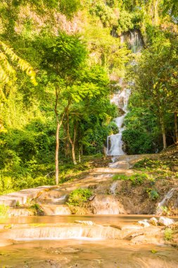 Phayao Eyaleti, Tayland, tan Tong şelale.