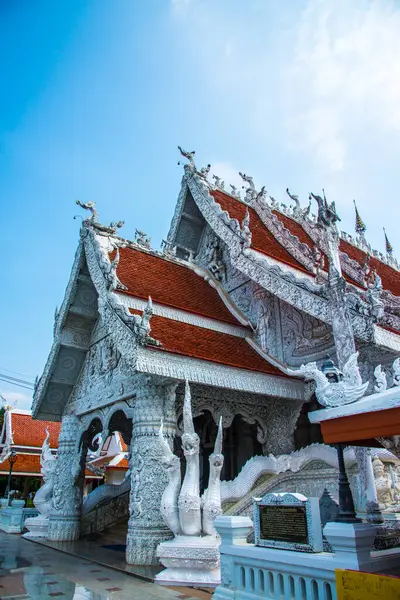 Tayland 'ın Nan eyaletindeki Ming Muang tapınağında güzel bir kilise..