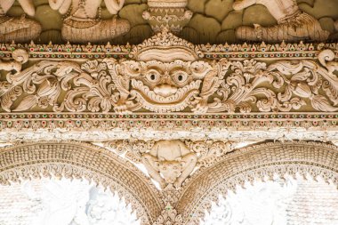 Tayland 'ın Nan eyaletindeki Ming Muang tapınağında güzel bir kalıp sanatı..