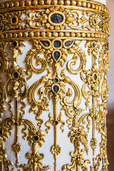 Tayland 'da Phaya Wat Tapınağı' nda Tayland stili kalıp sanatı.