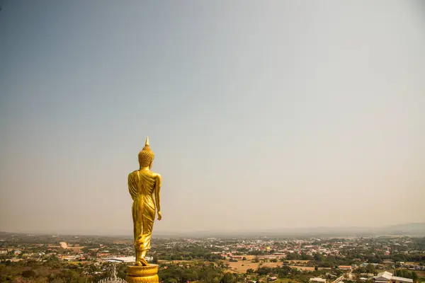 Camminando Statua Buddha Dorata Phra Khao Noi Tempio Thailandia — Foto Stock