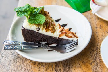 Bademli Brownie Cheese Cake, Tayland.