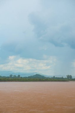 Mekong nehrinin manzarası, Tayland.