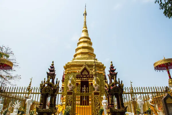 Prathat Doi Wao Tapınağı, Tayland Altın Tapınağı.