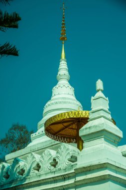 Tayland 'ın Nan şehrinde beyaz pagoda.