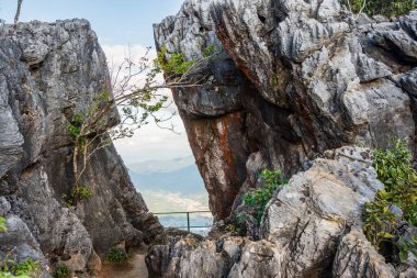 Doi Pha Tang 'ın Chiangrai, Tayland' daki görüş açısı.