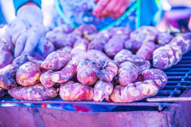 Izgara tatlı patates, Tayland.
