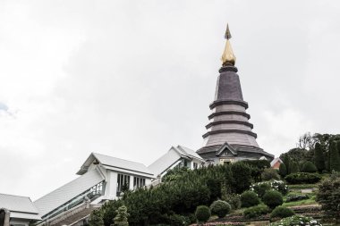 Doi Inthanon Ulusal Parkı, Tayland 'da dağda güzel bir stupa..