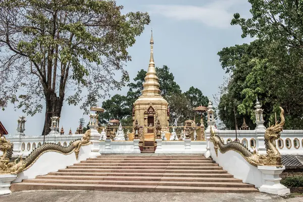 Prathat Doi Wao Tapınağı, Tayland Altın Tapınağı.