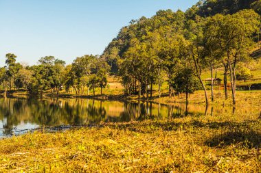 Tayland 'ın Chiangmai eyaletinde göl manzarası.