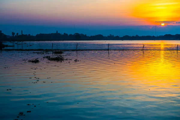 Sabah Kwan Phayao Gölü, Tayland.