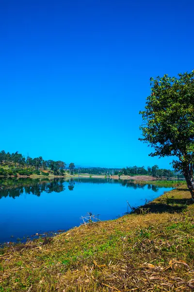 Tayland 'ın Chiangmai eyaletinde göl manzarası.