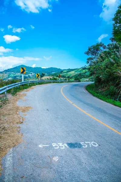 Phu Chi Pa yolu, Tayland.