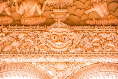 Tayland 'ın Nan eyaletindeki Ming Muang tapınağında güzel bir kalıp sanatı..