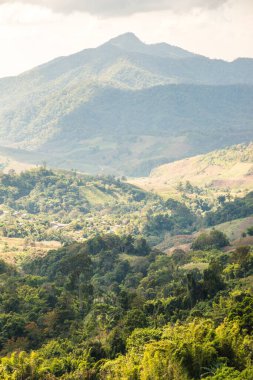 Tayland 'ın Chiangrai eyaletinde dağ manzarası.