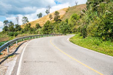 Phu Chi Pa yolu, Tayland.