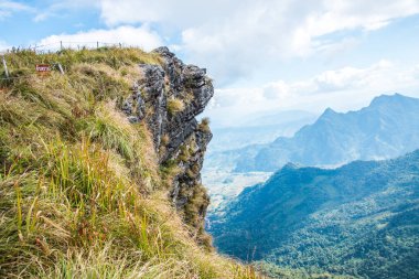 Chiangrai, Tayland 'daki Phu Chi Fa Dağı manzarası.