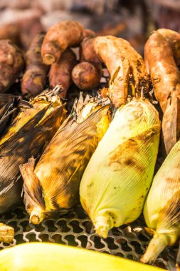 Tayland usulü ızgara mısır, Tayland.