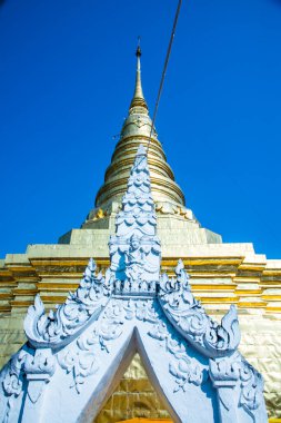 Tayland 'daki Phra Chae Haeng tapınağında..