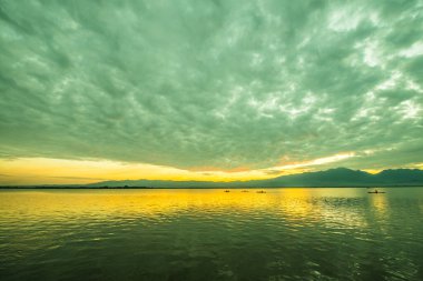 Kwan Phayao, Tayland 'da gün batımı.