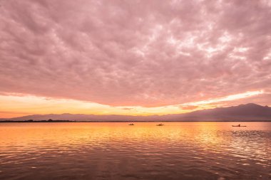 Kwan Phayao, Tayland 'da gün batımı.