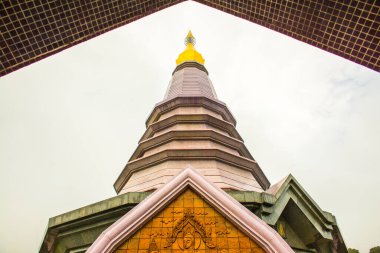 Doi Inthanon Ulusal Parkı, Tayland 'da dağda güzel bir stupa..