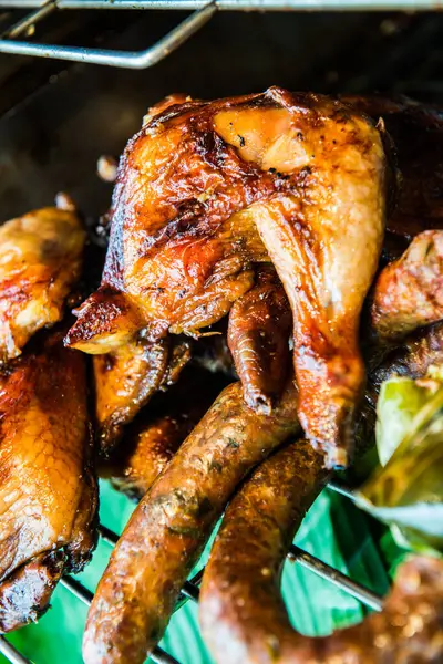 Izgarada tavuk, Tayland.