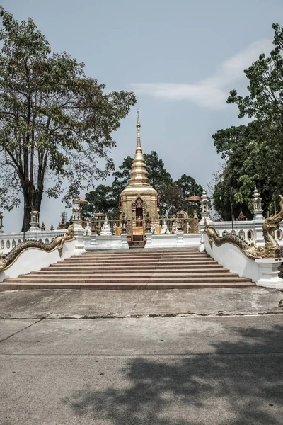 Prathat Doi Wao Tapınağı, Tayland Altın Tapınağı.