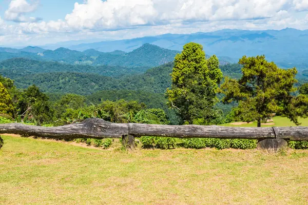 Huai Nam Dang Ulusal Parkı, Tayland 'da oturma kayıtları..