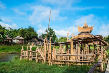Tayland 'da Mae Hong Son vilayetinde Tayland kır köşkü.
