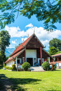 Tayland 'da Nam Hu tapınağındaki Tayland tarzı kilise..