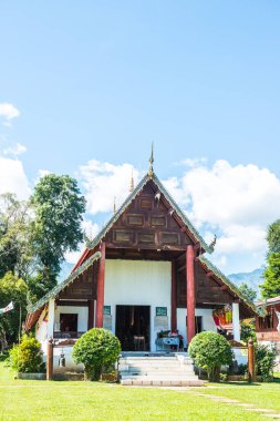 Tayland 'da Nam Hu tapınağındaki Tayland tarzı kilise..