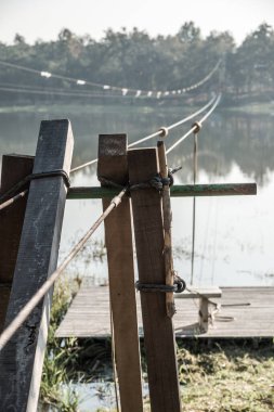 Tayland 'ın Chiangmai ilindeki Huay Tueng Tao gölünün manzara manzarası.