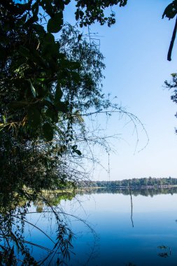 Tayland 'ın Chiangmai ilindeki Huay Tueng Tao gölünün manzara manzarası.