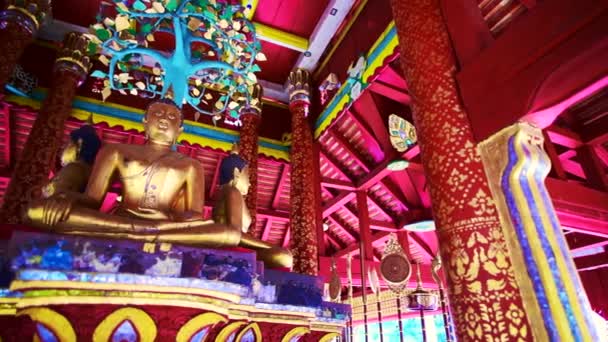 Estatua Buda Oro Antiguo Edificio Estilo Lanna Wat Pong Sanuk — Vídeos de Stock