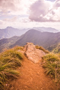 Chiangrai, Tayland 'daki Phu Chi Fa Dağı manzarası.