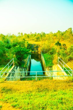Mae Tam rezervuarının beton sızıntısı, Tayland.