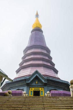 Doi Inthanon Ulusal Parkı, Tayland 'da dağda güzel bir stupa..