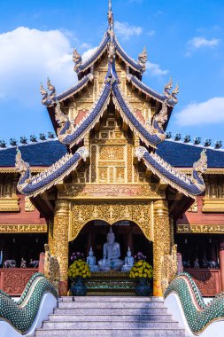 Tayland 'daki Ban Den Tapınağı' nda güzel bir Tayland tarzı kilise..