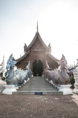 Tayland 'daki Ban Den Tapınağı' nda güzel bir Tayland tarzı kilise..