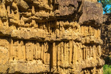 Tayland 'da Mae Wong Milli Parkı' nda Pha Chau..