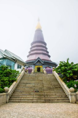 Doi Inthanon Ulusal Parkı, Tayland 'da dağda güzel bir stupa..