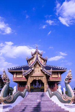 Tayland 'daki Ban Den Tapınağı' nda güzel bir Tayland tarzı kilise..