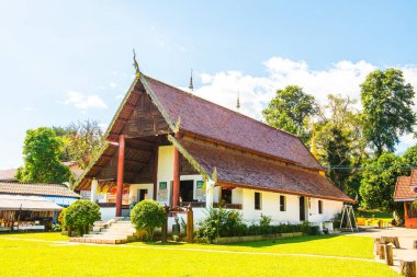 Tayland 'da Nam Hu tapınağındaki Tayland tarzı kilise..
