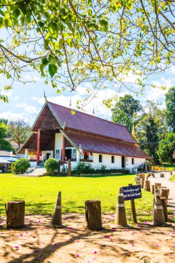 Tayland 'da Nam Hu tapınağındaki Tayland tarzı kilise..